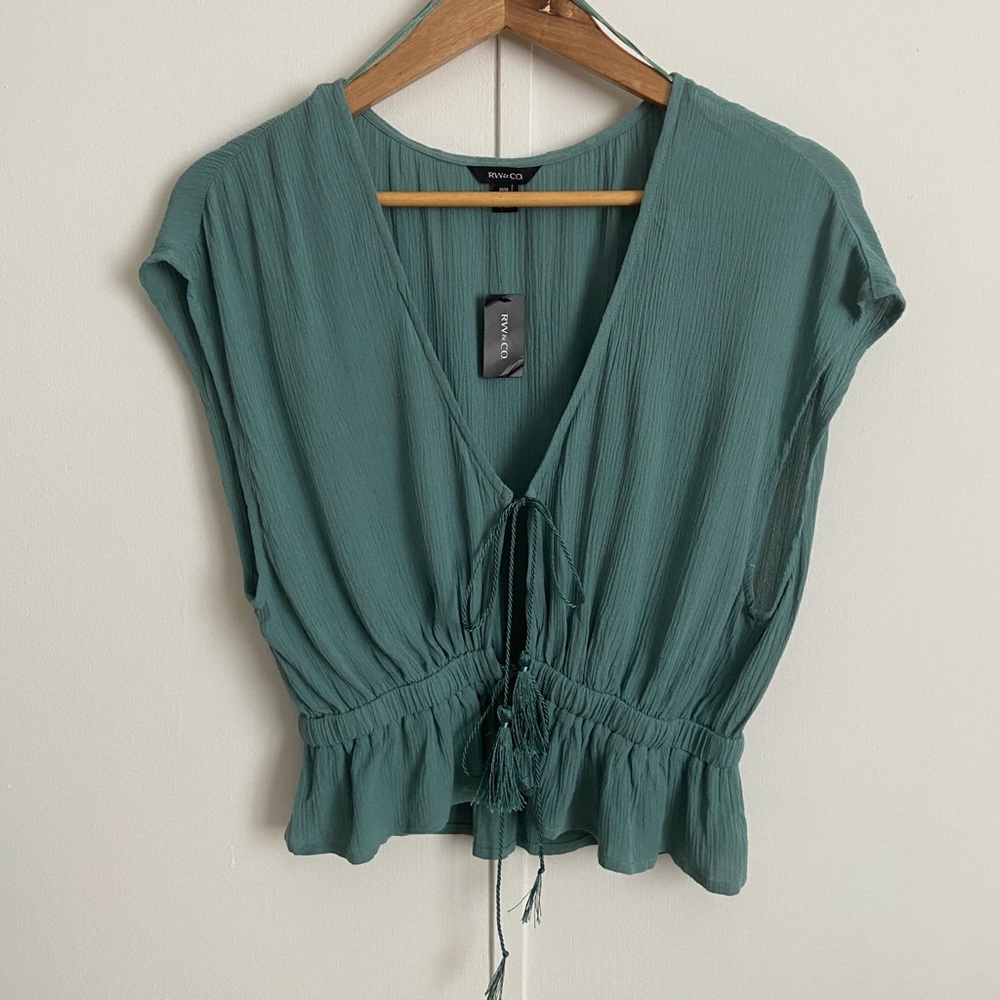 RW&CO. Teal V-Neck Blouse